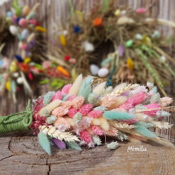 palma wielkanocna z suszonych kwiatów